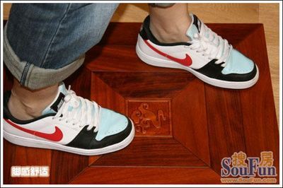 圣象AC6285祥云拼花地板測評 古雅素樸的祥云之舞，清潔建議及金屬墊注意事項(xiàng)